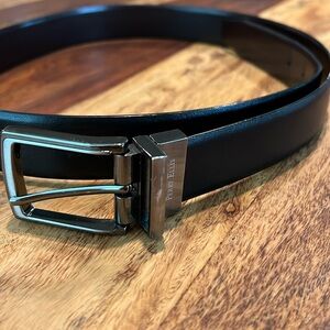 Perry Ellis Men’s Reversible Belt